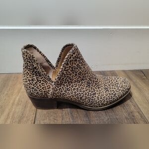 Lucky Brand Baley or Bashina 2 women's ankle boots in a leopard print suede mate